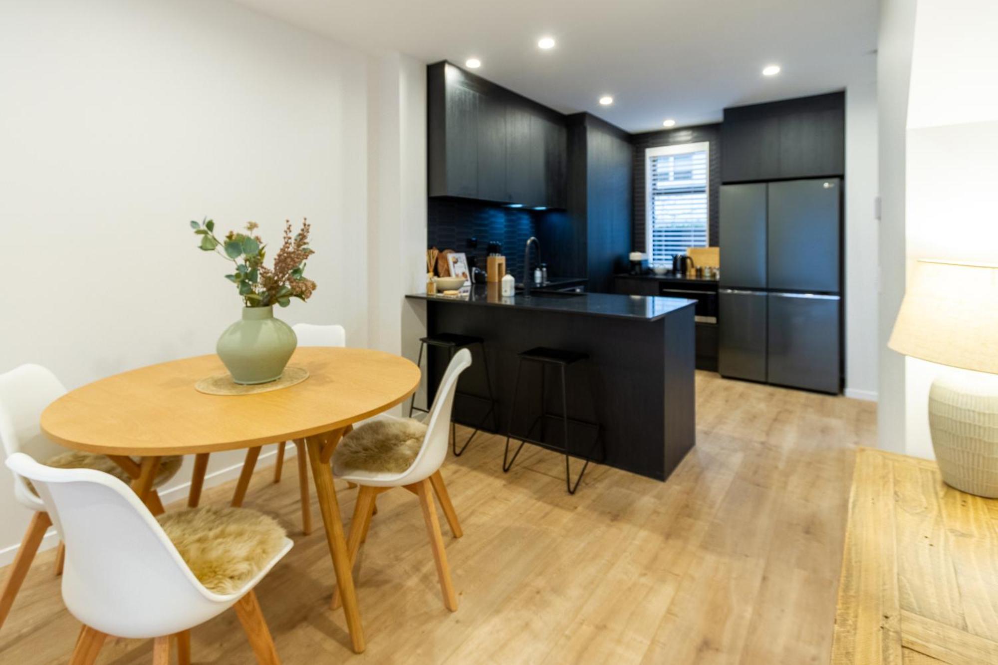 Stylish 3 Bedroom Home In Prime City With Garage Christchurch Eksteriør bilde