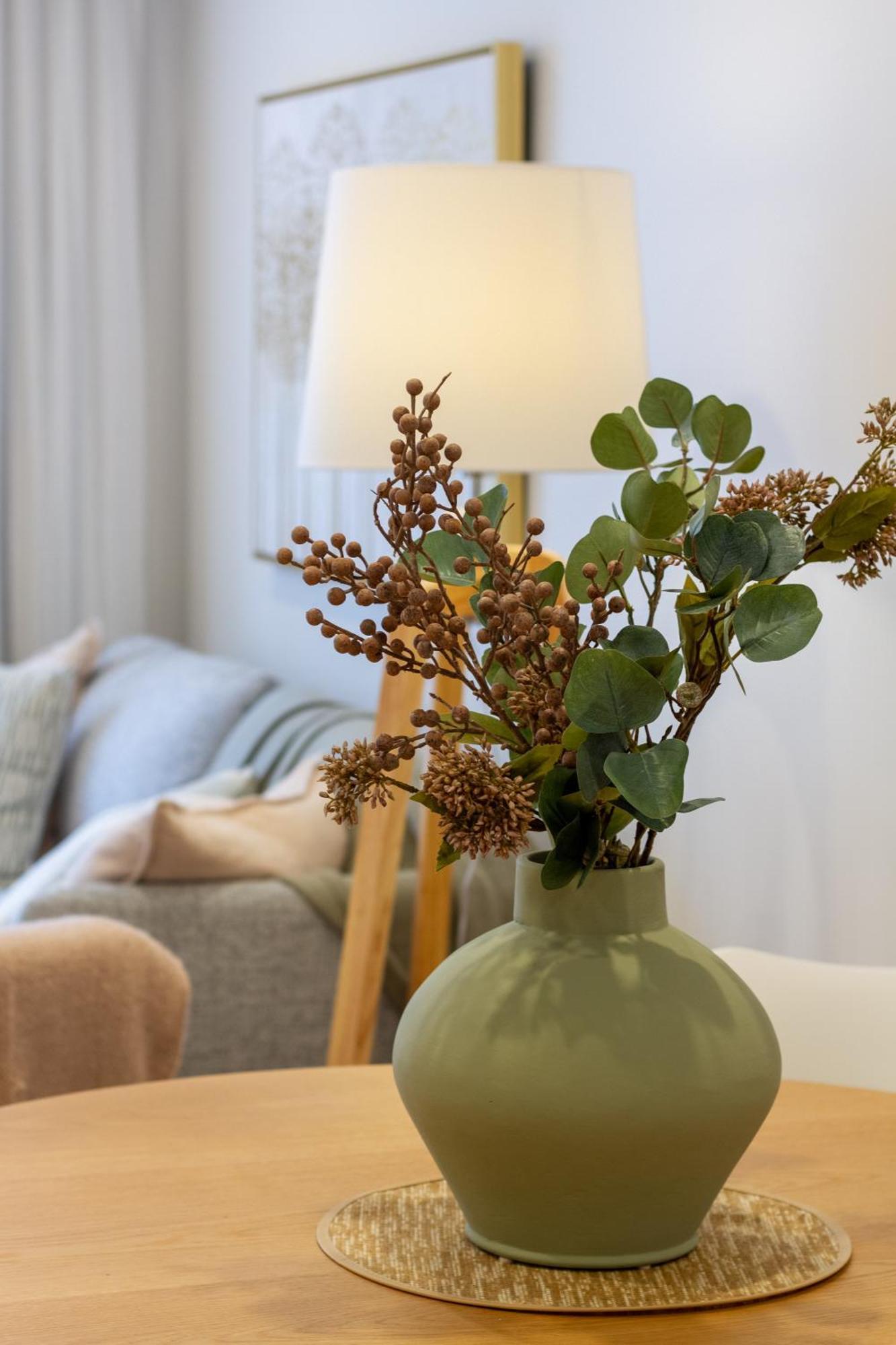 Stylish 3 Bedroom Home In Prime City With Garage Christchurch Eksteriør bilde
