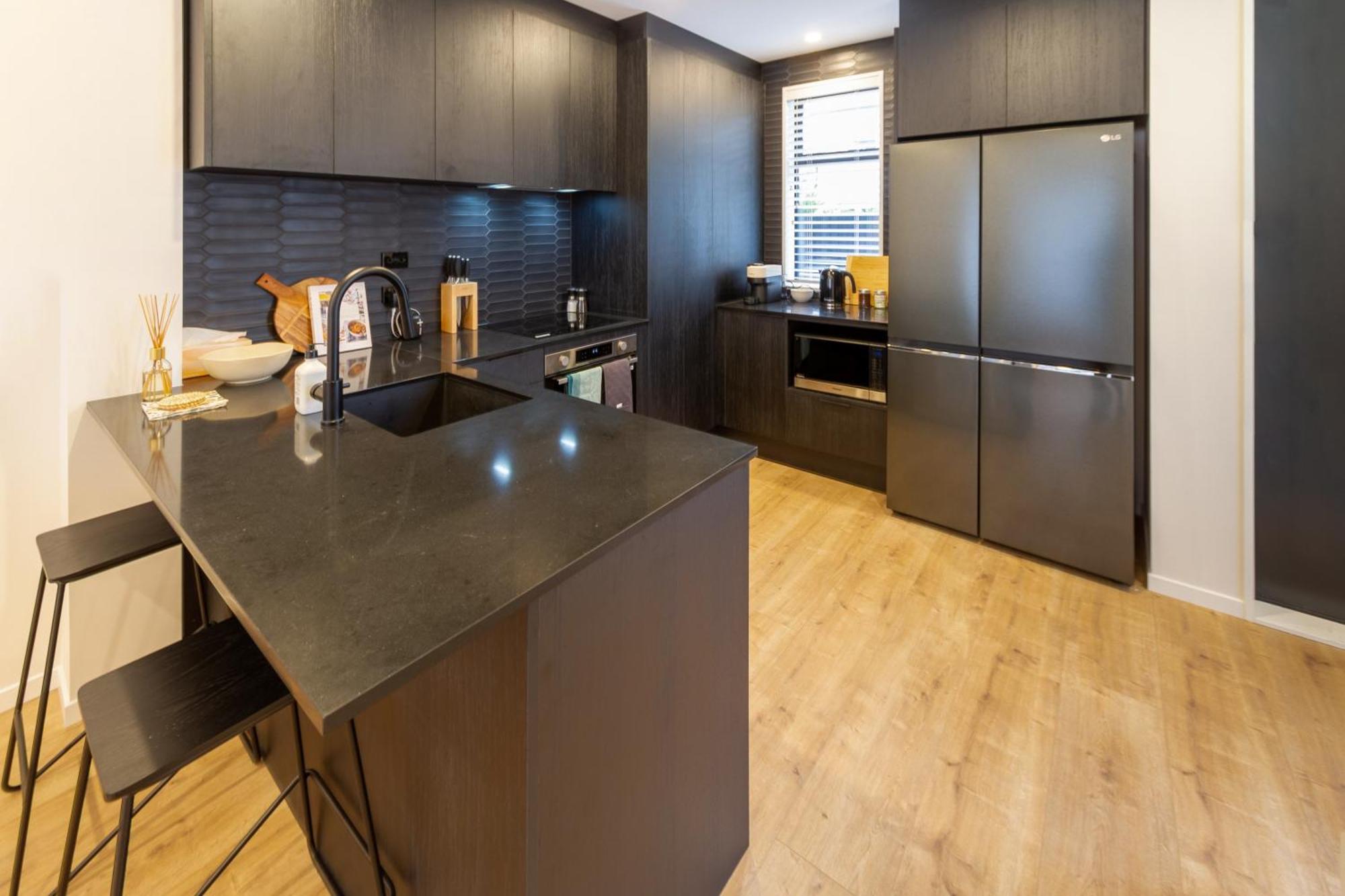 Stylish 3 Bedroom Home In Prime City With Garage Christchurch Eksteriør bilde