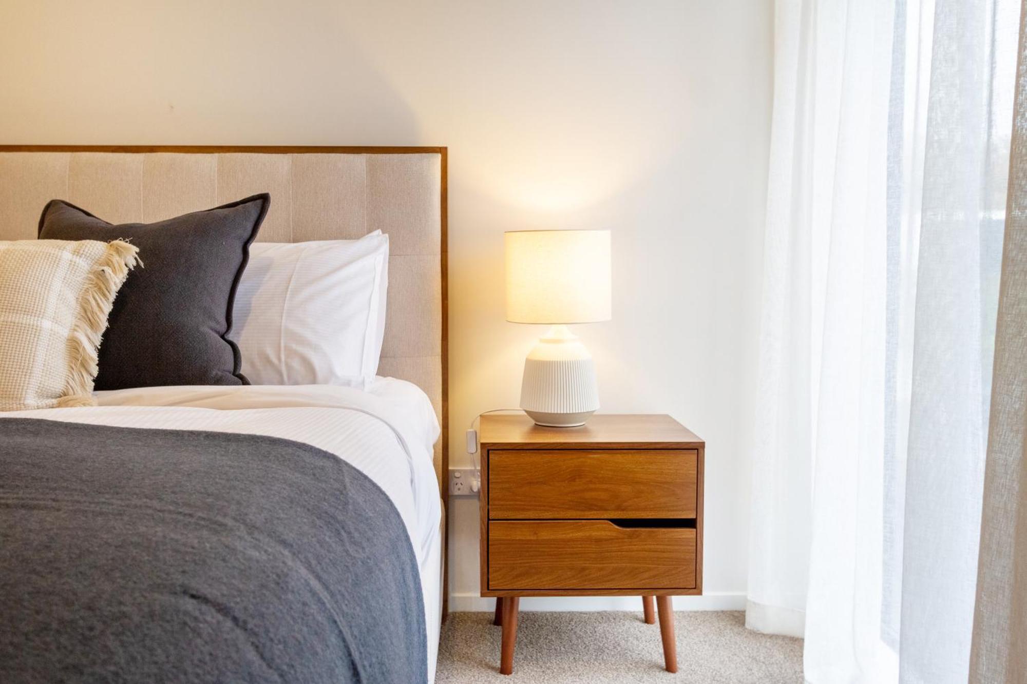 Stylish 3 Bedroom Home In Prime City With Garage Christchurch Eksteriør bilde
